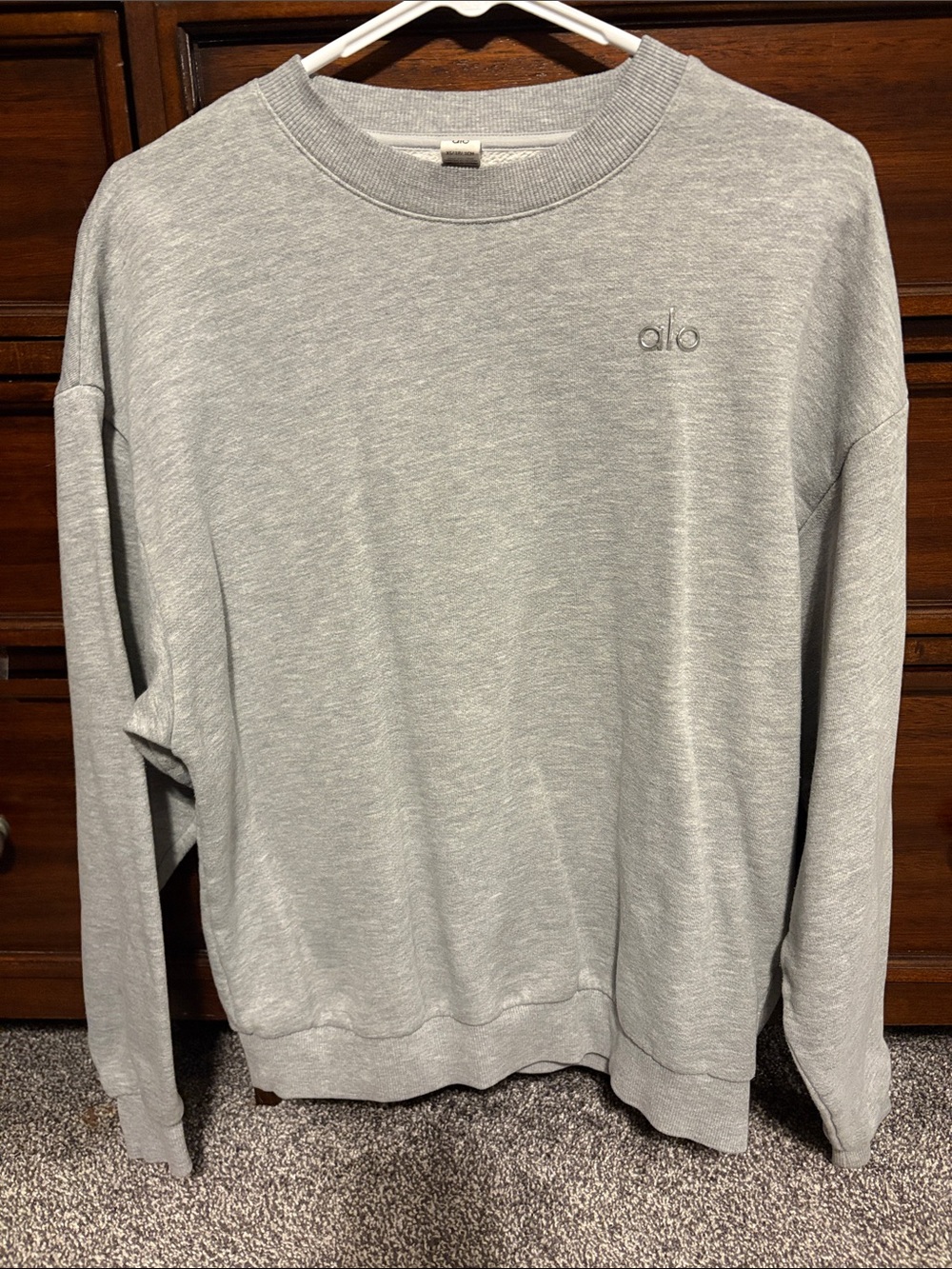 ALO Yoga Crewneck in Heather Gray